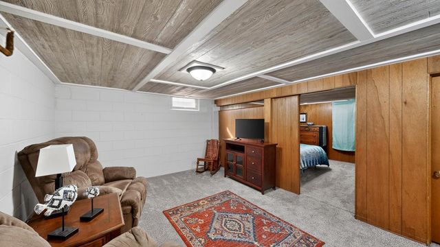 1413 10th Avenue NE, Rochester, MN 55906