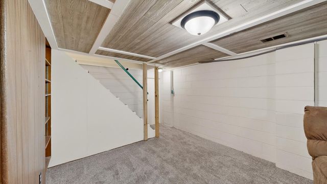 1413 10th Avenue NE, Rochester, MN 55906