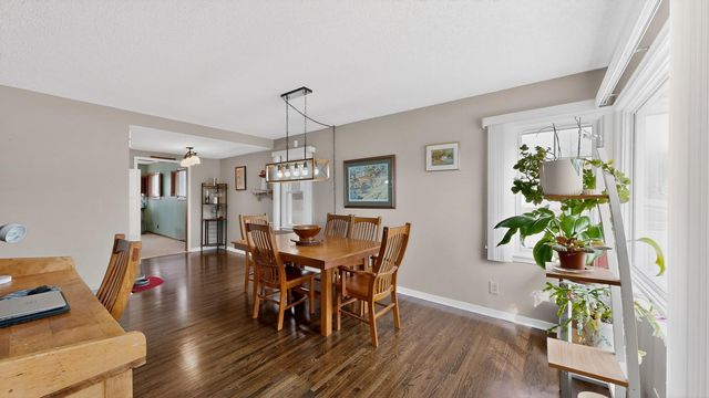 1413 10th Avenue NE, Rochester, MN 55906