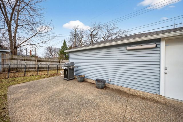 1413 10th Avenue NE, Rochester, MN 55906