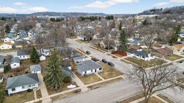 1413 10th Avenue NE, Rochester, MN 55906