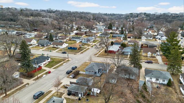 1413 10th Avenue NE, Rochester, MN 55906