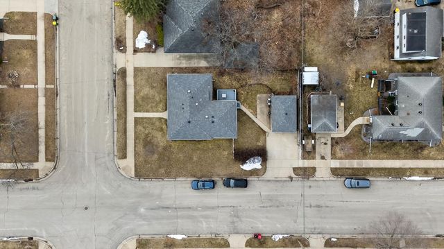 1413 10th Avenue NE, Rochester, MN 55906