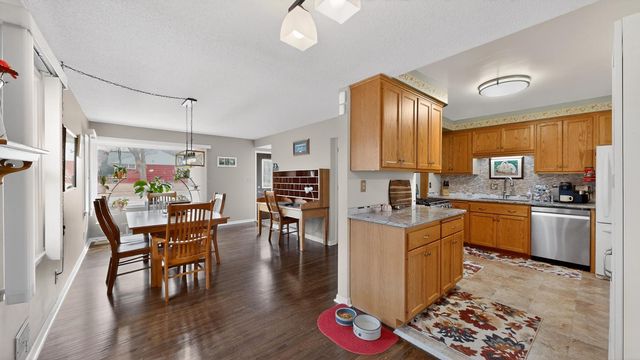 1413 10th Avenue NE, Rochester, MN 55906