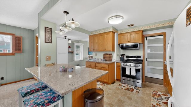 1413 10th Avenue NE, Rochester, MN 55906