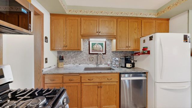 1413 10th Avenue NE, Rochester, MN 55906