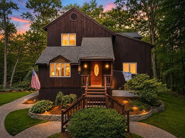 41 Apple Rd, Brimfield, MA 01010