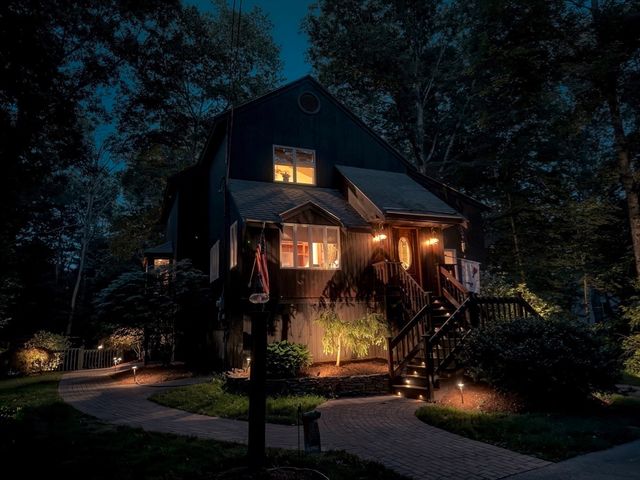 41 Apple Rd, Brimfield, MA 01010