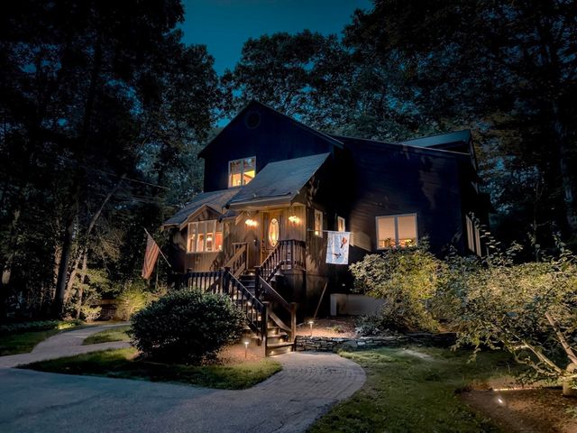 41 Apple Rd, Brimfield, MA 01010