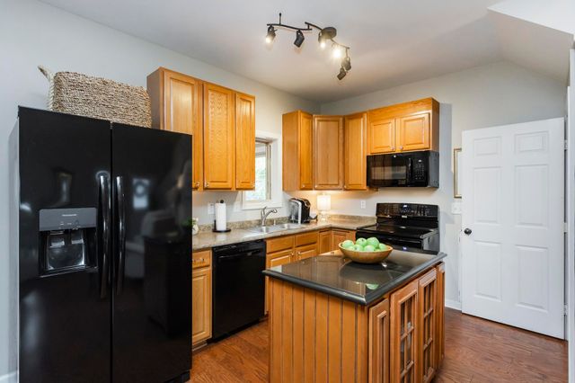 1026 Liberty Pt, Gallatin, TN 37066