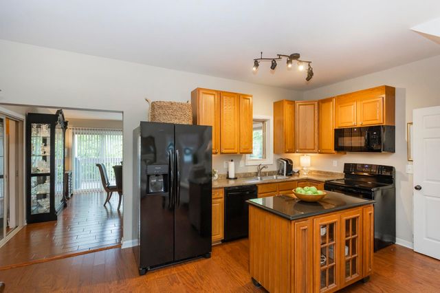1026 Liberty Pt, Gallatin, TN 37066