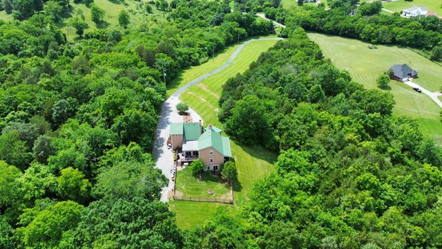 1026 Liberty Pt, Gallatin, TN 37066