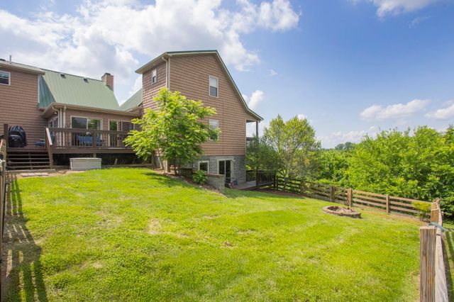 1026 Liberty Pt, Gallatin, TN 37066