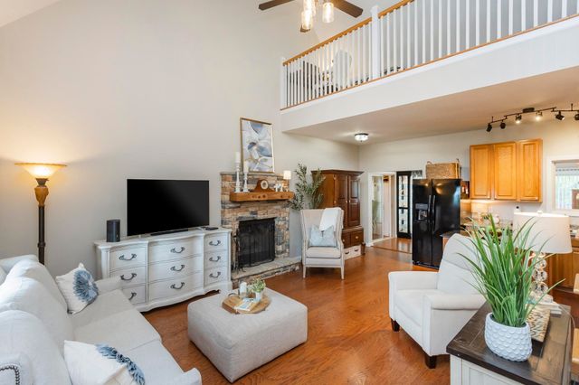 1026 Liberty Pt, Gallatin, TN 37066
