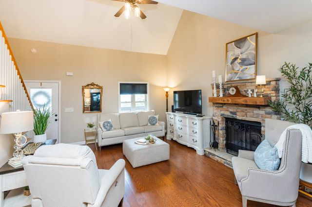 1026 Liberty Pt, Gallatin, TN 37066