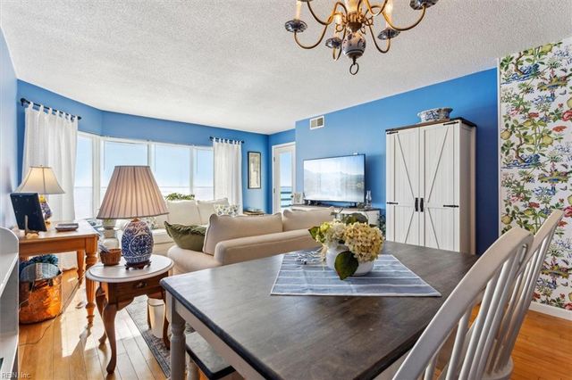 7505 River Rd Apt 7F, Newport News, VA 23607