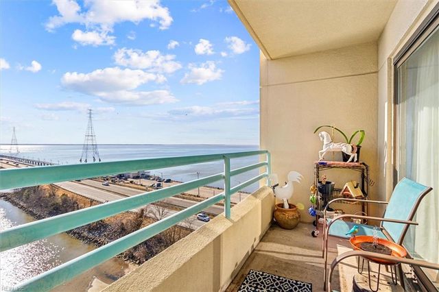 7505 River Rd Apt 7F, Newport News, VA 23607