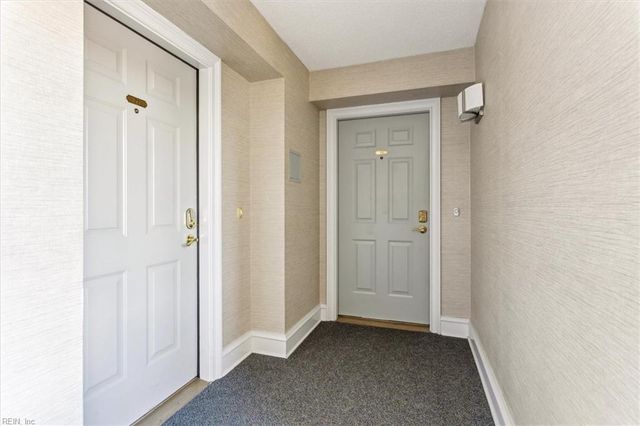 7505 River Rd Apt 7F, Newport News, VA 23607