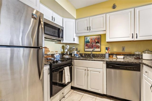 7505 River Rd Apt 7F, Newport News, VA 23607