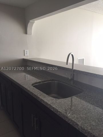 7601 E TREASURE DR 2008, North Bay Village, FL 33141