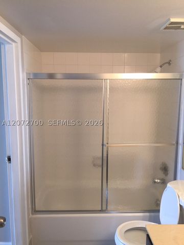 7601 E TREASURE DR 2008, North Bay Village, FL 33141