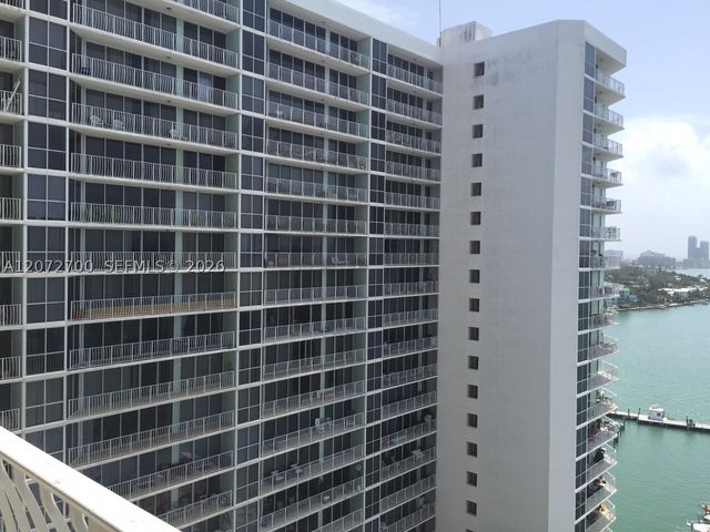 7601 E TREASURE DR 2008, North Bay Village, FL 33141