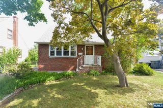9 Cole Street, Bergenfield, NJ 07621