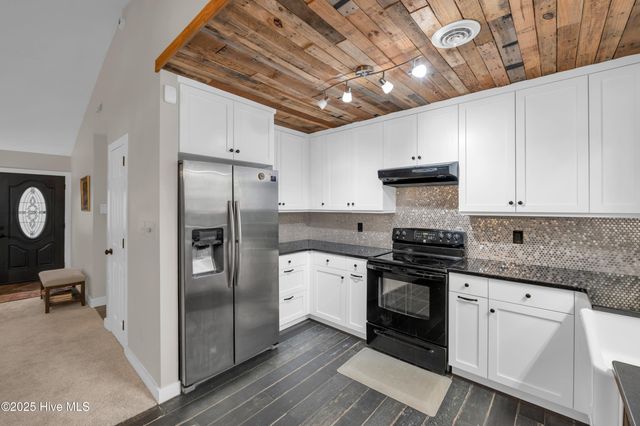 4430 Windtree Road, Wilmington, NC 28412