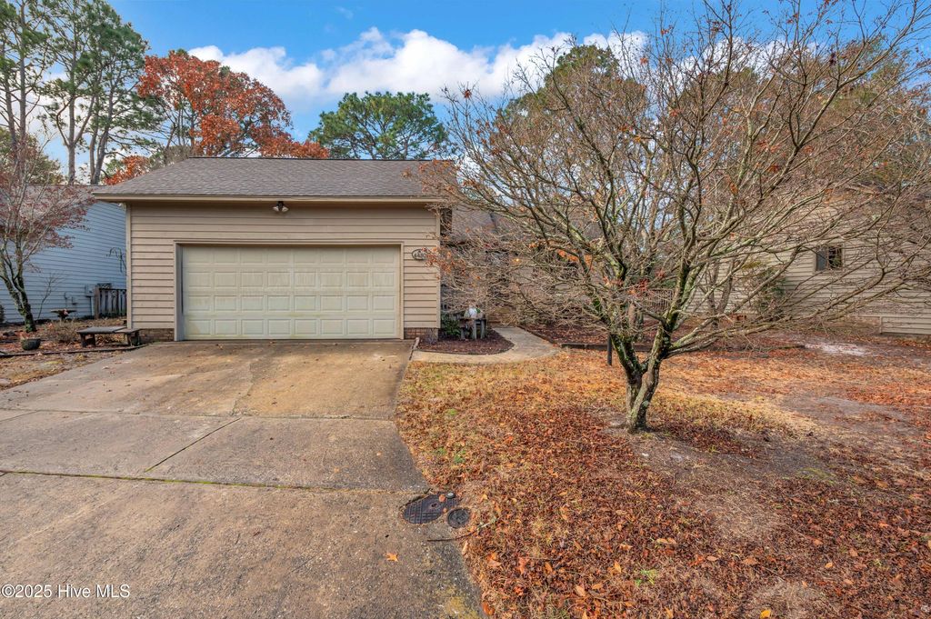 4430 Windtree Road, Wilmington, NC 28412