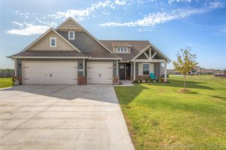 3460 E 154th Court, Bixby, OK 74008
