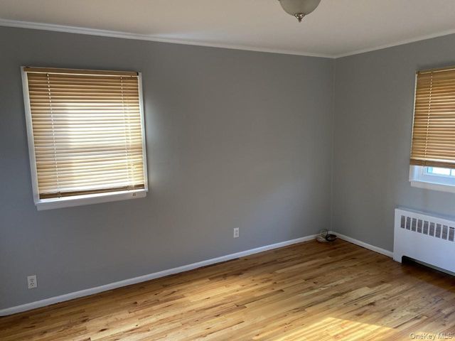 3 Wensley Road, Plainview, NY 11803