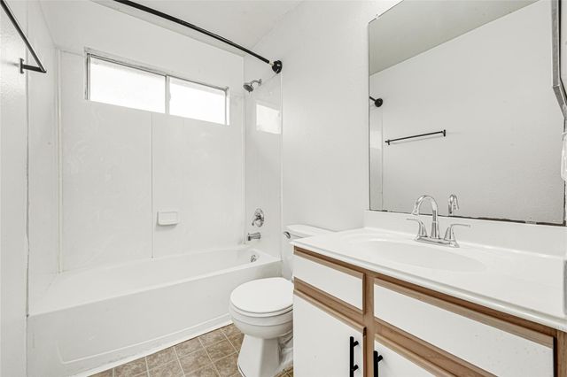 9511 Cantonwood Court, Houston, TX 77044