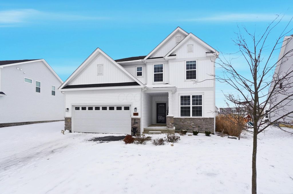 231 Leather Leaf Circle, Sunbury, OH 43074