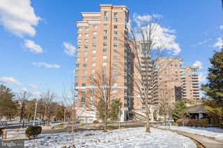 3101 N HAMPTON DR #1319, Alexandria, VA 22302