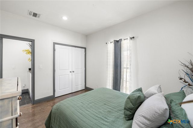 23019 Hilltop Peaks, Elmendorf, TX 78112