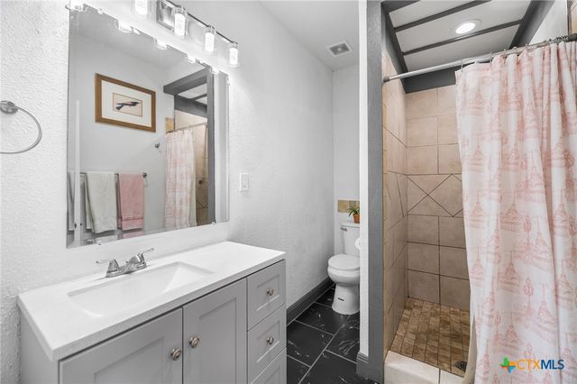 23019 Hilltop Peaks, Elmendorf, TX 78112