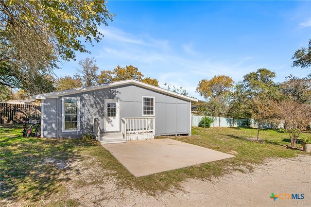 23019 Hilltop Peaks, Elmendorf, TX 78112