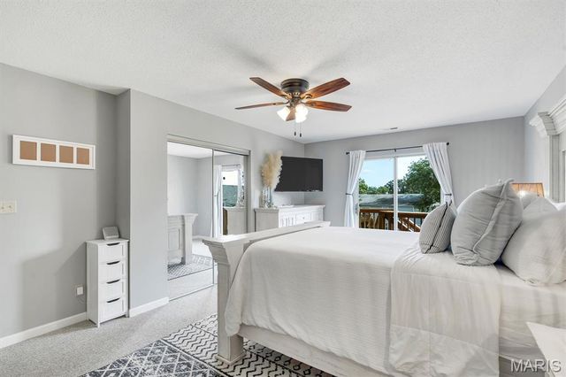 8912 Eager Road, Brentwood, MO 63144