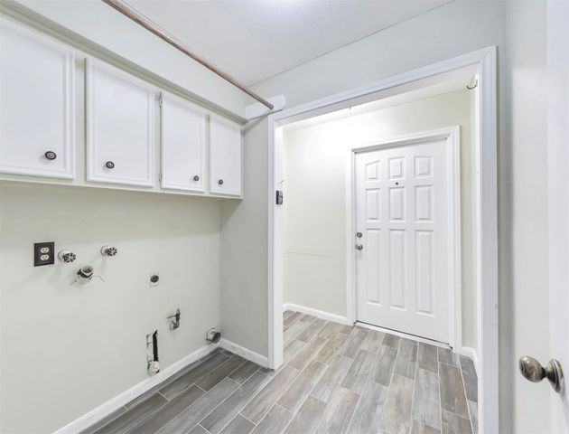 2304 Colleen Drive, Pearland, TX 77581