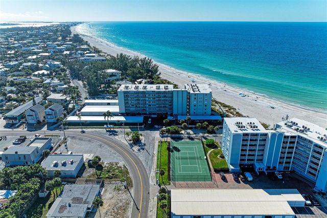 5200 GULF DRIVE 302, Holmes Beach, FL 34217