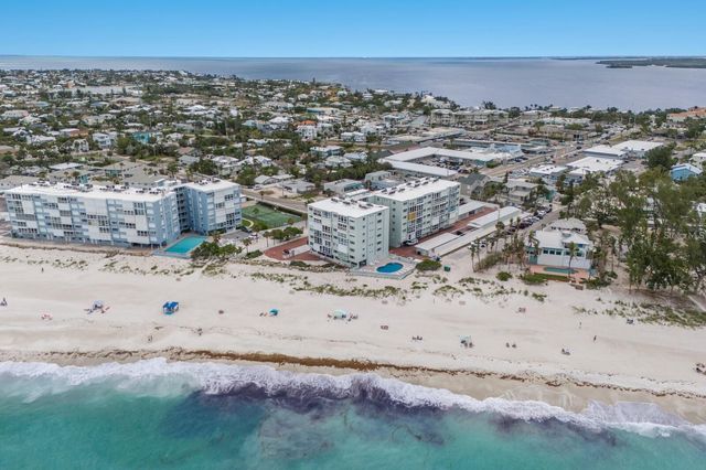 5200 GULF DRIVE 302, Holmes Beach, FL 34217