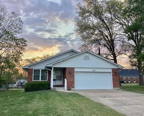 107 Vincent Street, Pacific, MO 63069