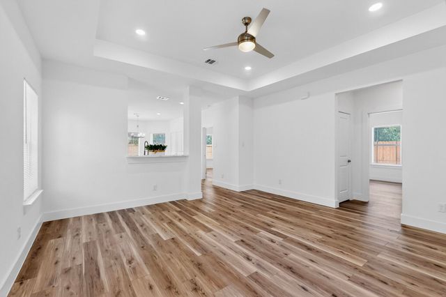 103 S Alma Avenue, Kerens, TX 75144