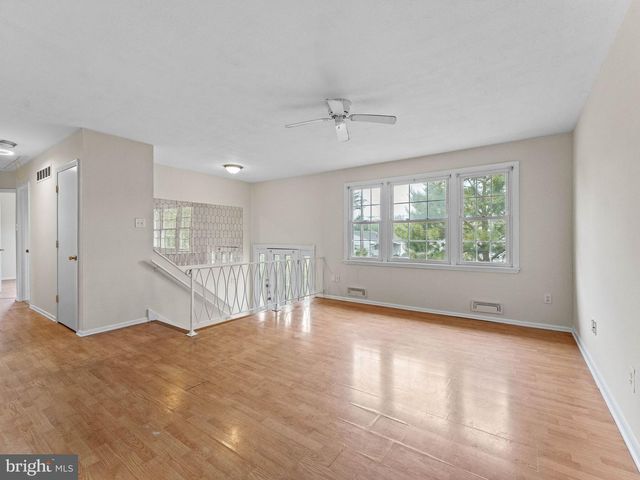 9 COOPER DR, Somers Point, NJ 08244