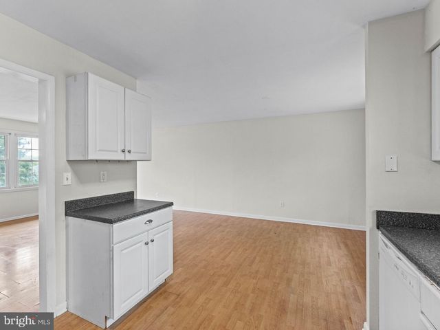 9 COOPER DR, Somers Point, NJ 08244