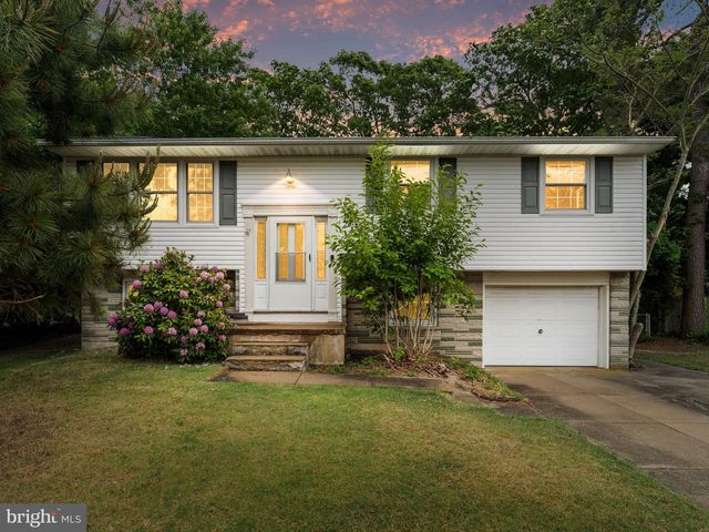 9 COOPER DR, Somers Point, NJ 08244