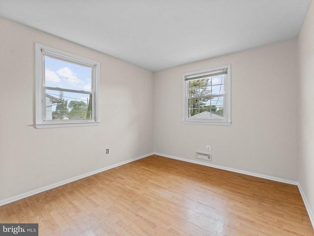 9 COOPER DR, Somers Point, NJ 08244