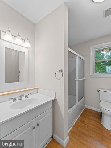 9 COOPER DR, Somers Point, NJ 08244