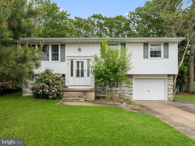 9 COOPER DR, Somers Point, NJ 08244