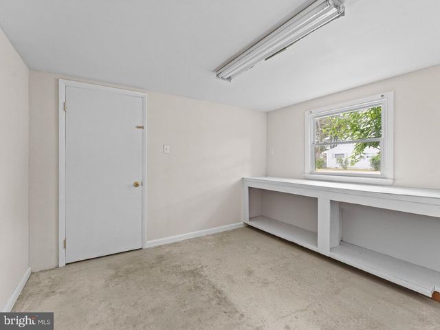 9 COOPER DR, Somers Point, NJ 08244